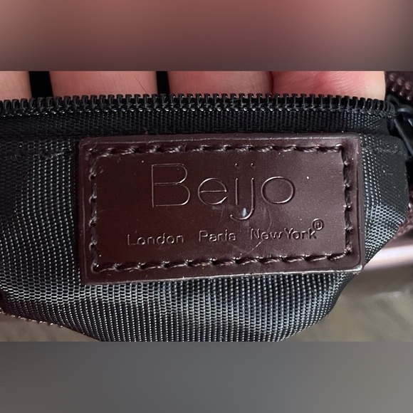 EUC, Beijo Mini-Bag, Dark Brown Patent Leather, Crossbody or Wristlet - Picture 8 of 8